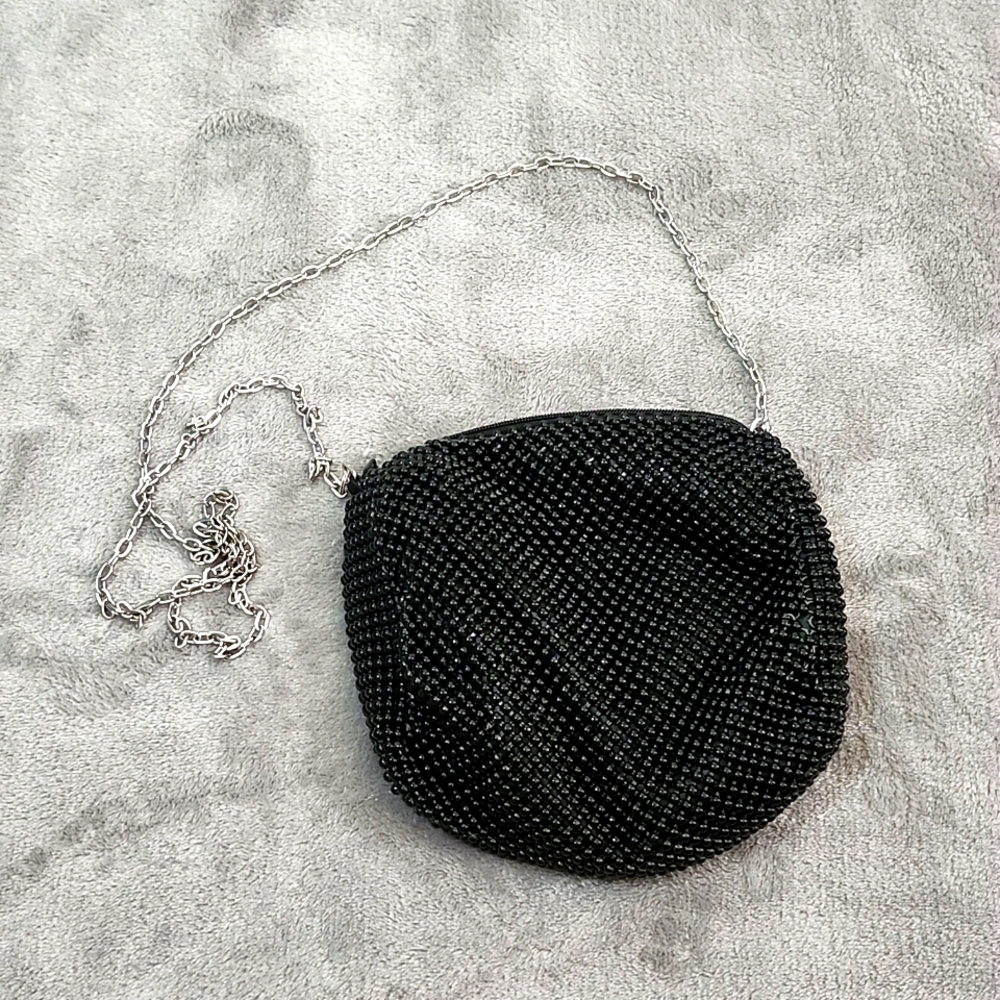 Vintage aluminum mesh beaded black chain strap shoulder purse bag evening night